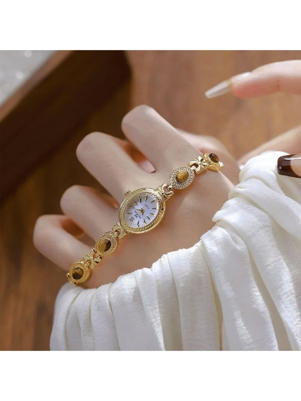 Vintage Dainty Oval Dial Gold Bracelet Watch - Luxury Waterproof Casual